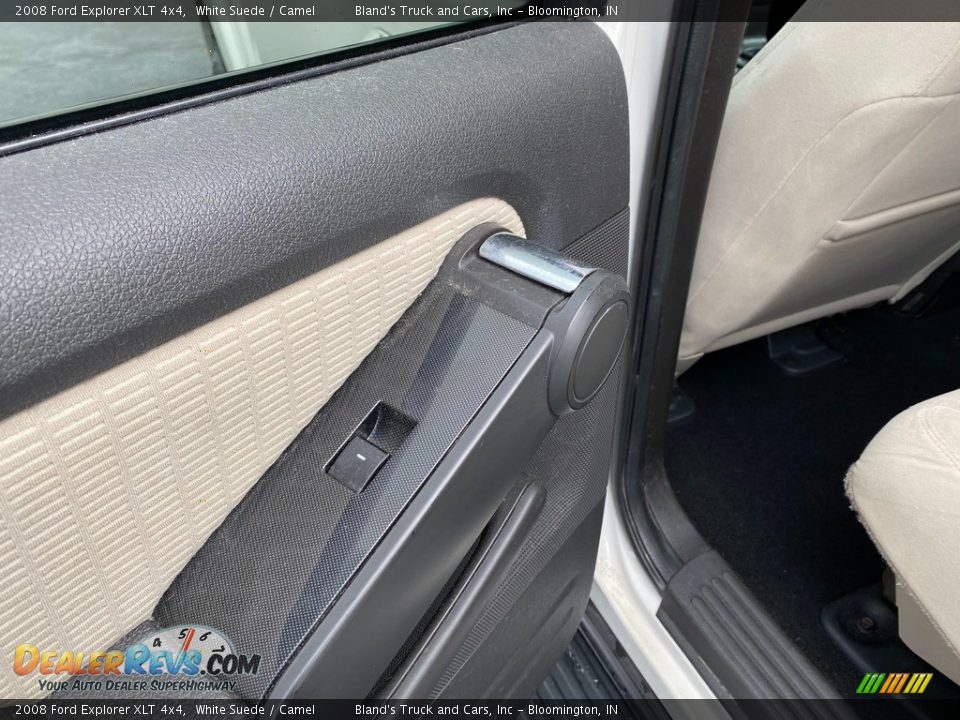 Door Panel of 2008 Ford Explorer XLT 4x4 Photo #30