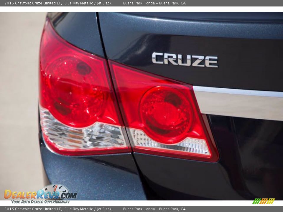 2016 Chevrolet Cruze Limited LT Blue Ray Metallic / Jet Black Photo #10