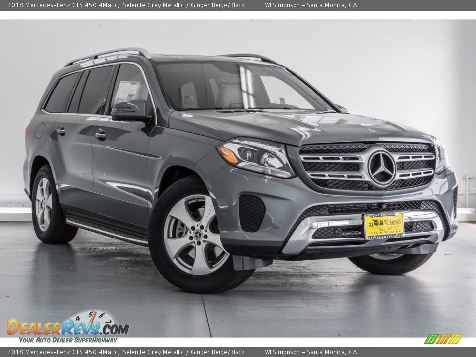 Front 3/4 View of 2018 Mercedes-Benz GLS 450 4Matic Photo #12