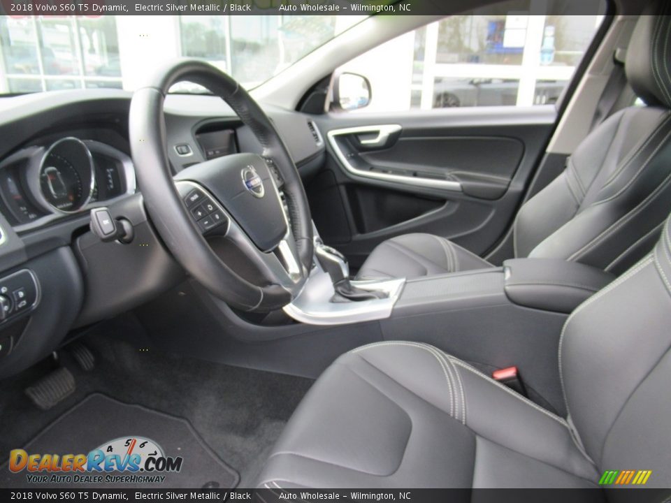 2018 Volvo S60 T5 Dynamic Electric Silver Metallic / Black Photo #10