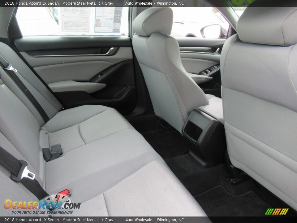 2018 Honda Accord LX Sedan Modern Steel Metallic / Gray Photo #14