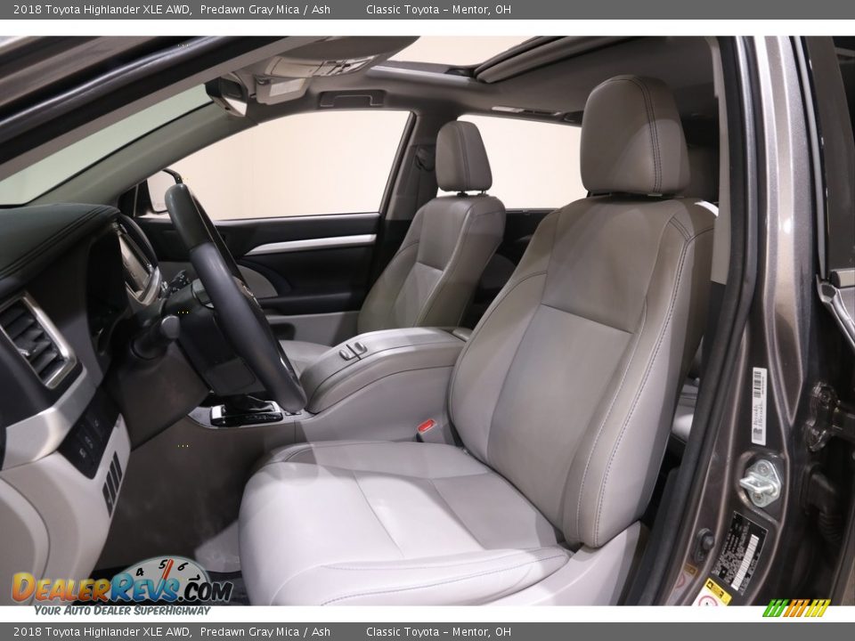 2018 Toyota Highlander XLE AWD Predawn Gray Mica / Ash Photo #5