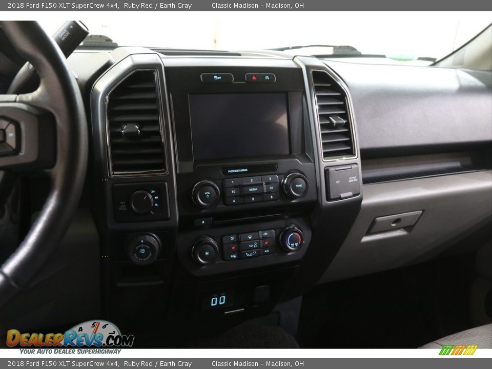 2018 Ford F150 XLT SuperCrew 4x4 Ruby Red / Earth Gray Photo #10