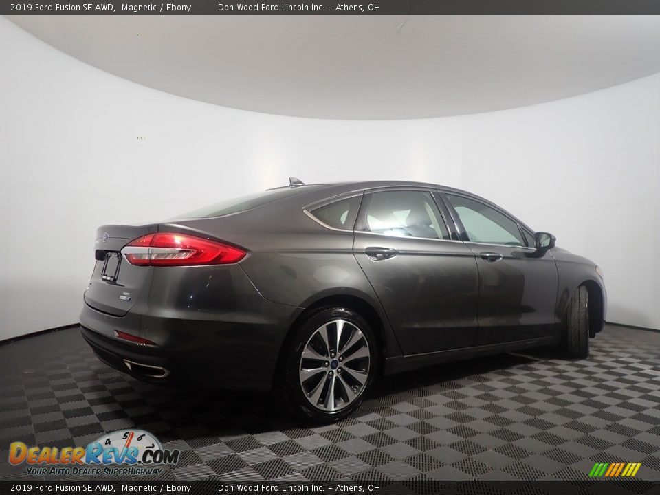 2019 Ford Fusion SE AWD Magnetic / Ebony Photo #17