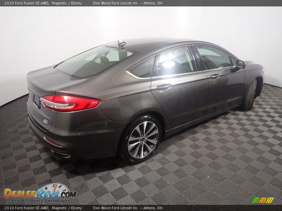 2019 Ford Fusion SE AWD Magnetic / Ebony Photo #18