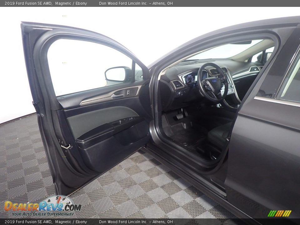 2019 Ford Fusion SE AWD Magnetic / Ebony Photo #22