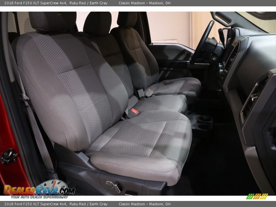 2018 Ford F150 XLT SuperCrew 4x4 Ruby Red / Earth Gray Photo #18