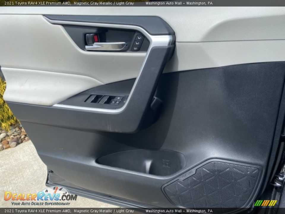 2021 Toyota RAV4 XLE Premium AWD Magnetic Gray Metallic / Light Gray Photo #21