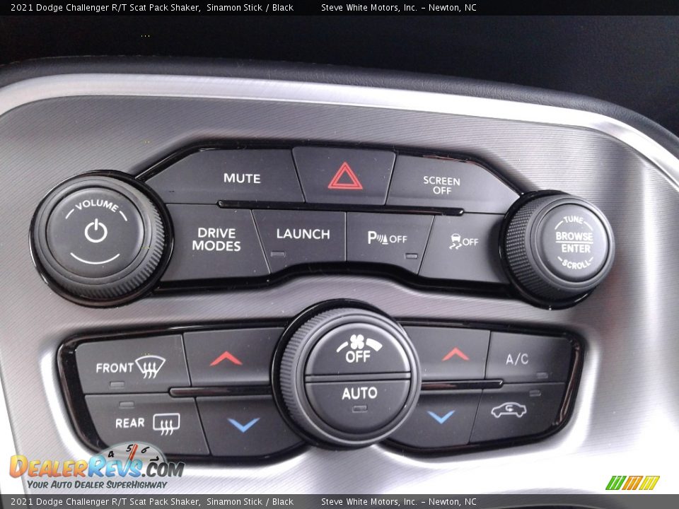 Controls of 2021 Dodge Challenger R/T Scat Pack Shaker Photo #23