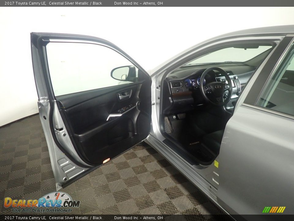 2017 Toyota Camry LE Celestial Silver Metallic / Black Photo #20
