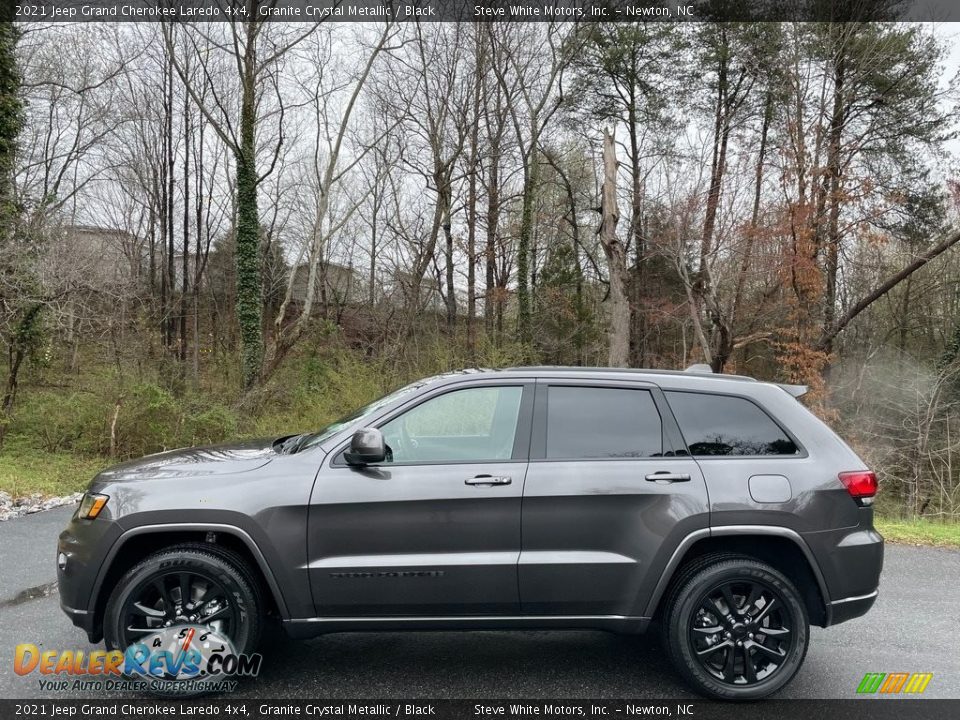 2021 Jeep Grand Cherokee Laredo 4x4 Granite Crystal Metallic / Black Photo #1