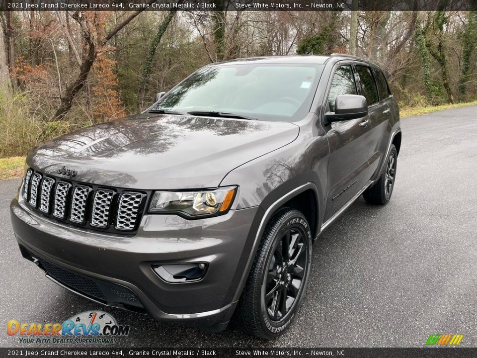 2021 Jeep Grand Cherokee Laredo 4x4 Granite Crystal Metallic / Black Photo #2