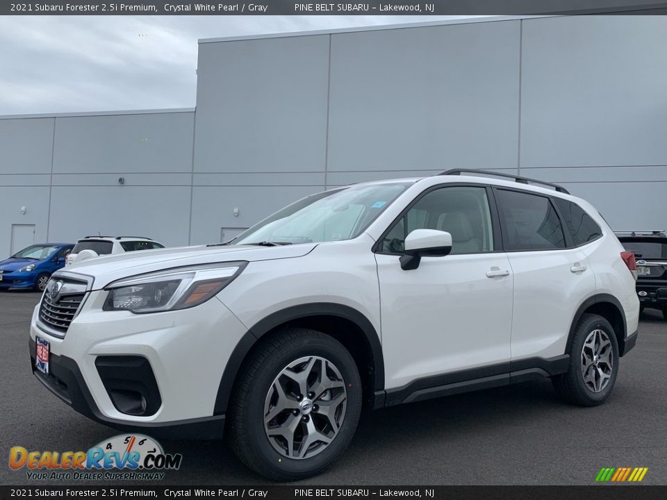 2021 Subaru Forester 2.5i Premium Crystal White Pearl / Gray Photo #1