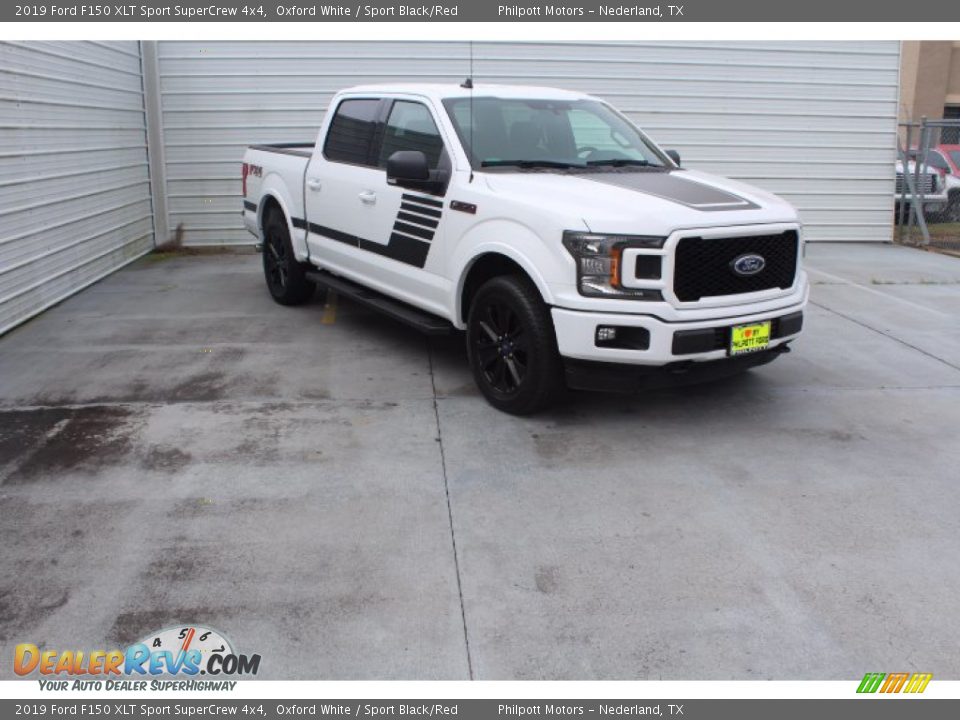 2019 Ford F150 XLT Sport SuperCrew 4x4 Oxford White / Sport Black/Red Photo #2