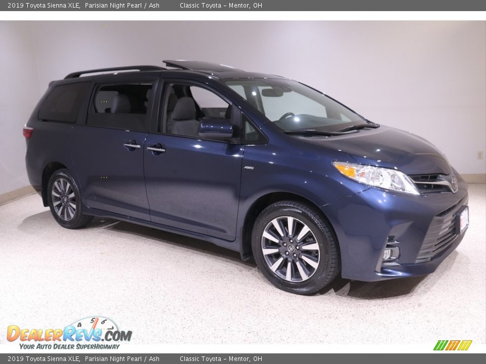 2019 Toyota Sienna XLE Parisian Night Pearl / Ash Photo #1