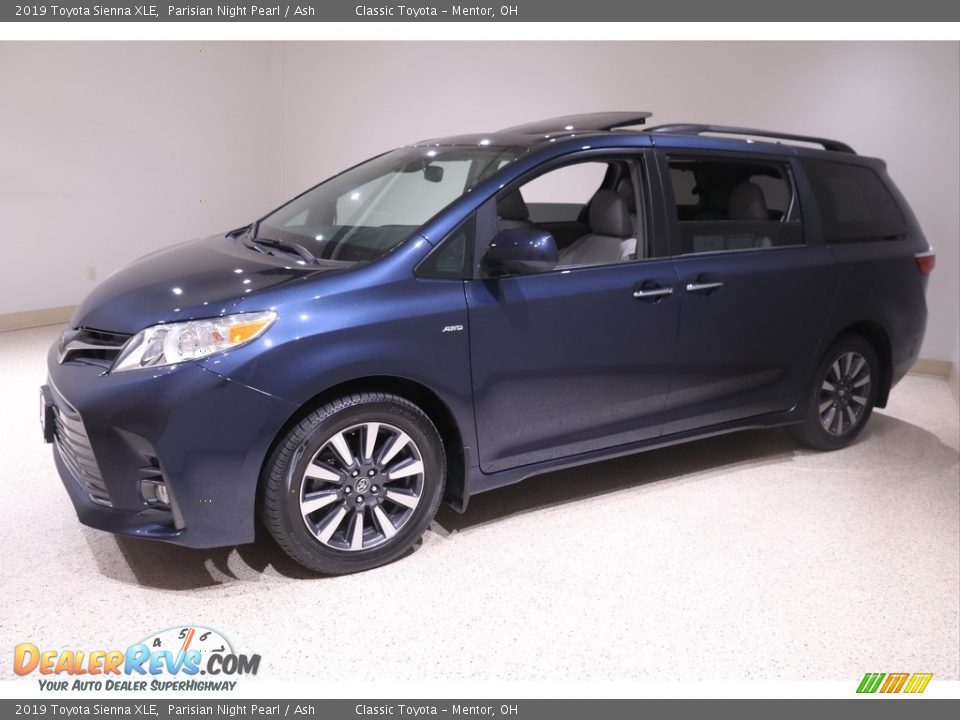 2019 Toyota Sienna XLE Parisian Night Pearl / Ash Photo #3