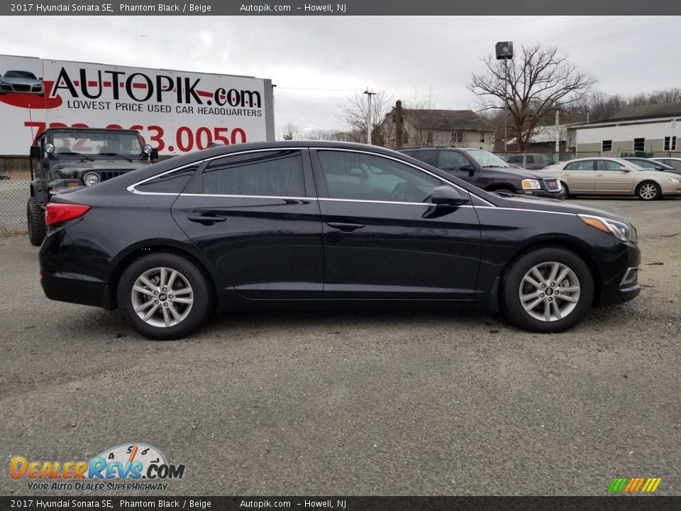 2017 Hyundai Sonata SE Phantom Black / Beige Photo #2