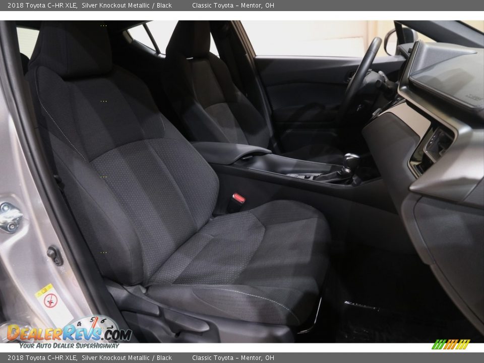 2018 Toyota C-HR XLE Silver Knockout Metallic / Black Photo #13