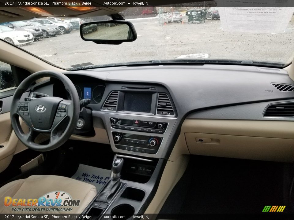 2017 Hyundai Sonata SE Phantom Black / Beige Photo #16