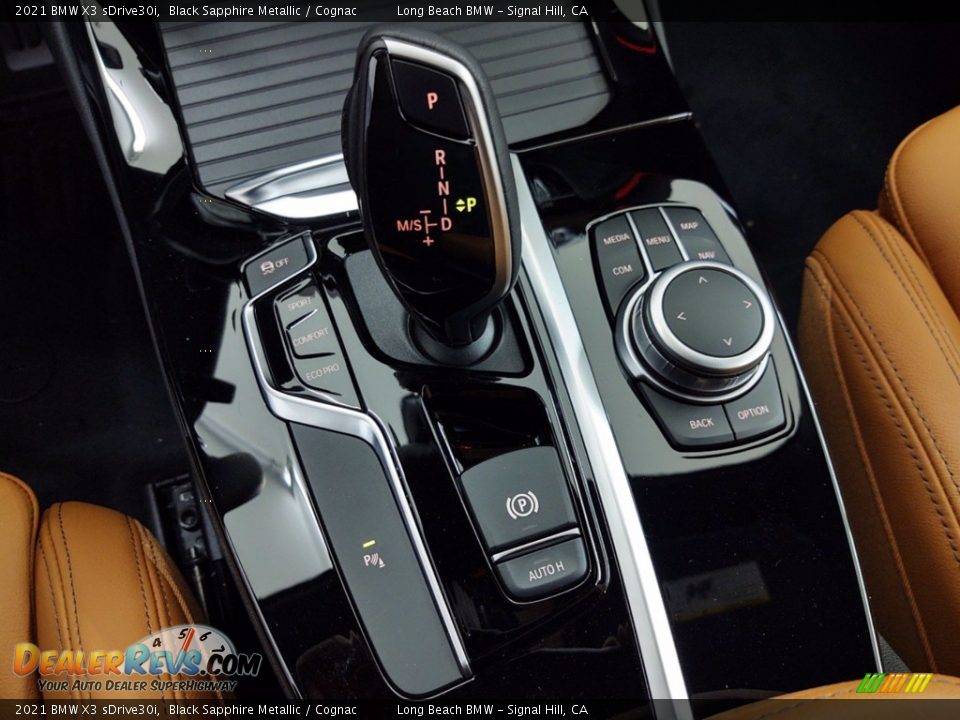 2021 BMW X3 sDrive30i Shifter Photo #22