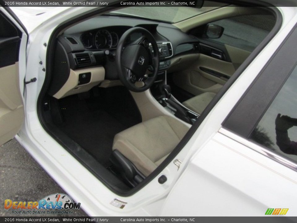 2016 Honda Accord LX Sedan White Orchid Pearl / Ivory Photo #15