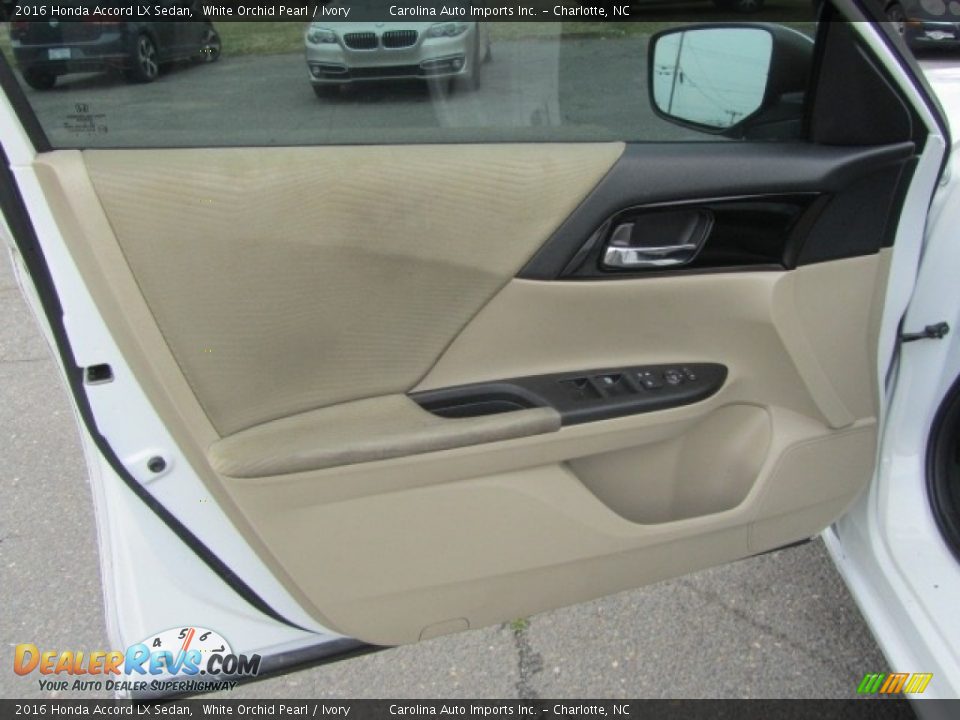 2016 Honda Accord LX Sedan White Orchid Pearl / Ivory Photo #16