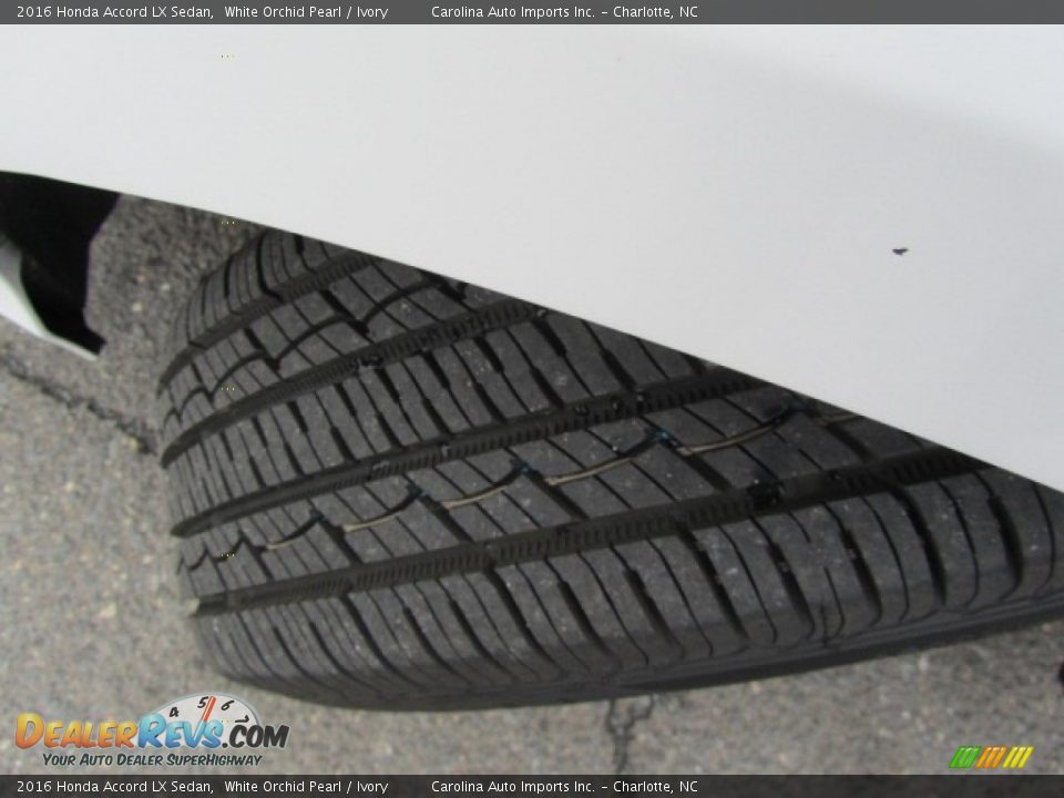 2016 Honda Accord LX Sedan White Orchid Pearl / Ivory Photo #27