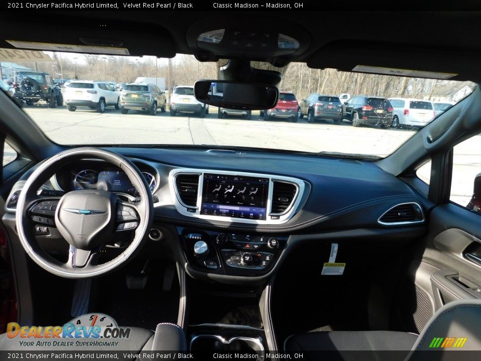 2021 Chrysler Pacifica Hybrid Limited Velvet Red Pearl / Black Photo #7