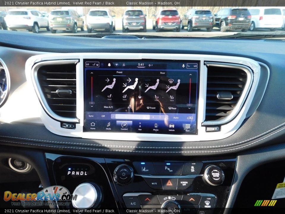 2021 Chrysler Pacifica Hybrid Limited Velvet Red Pearl / Black Photo #8