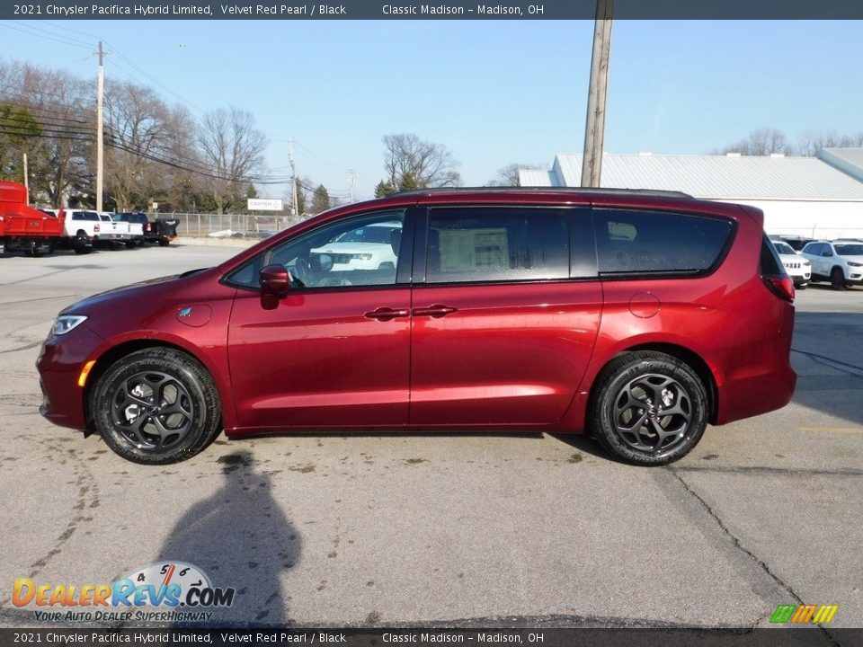 2021 Chrysler Pacifica Hybrid Limited Velvet Red Pearl / Black Photo #12