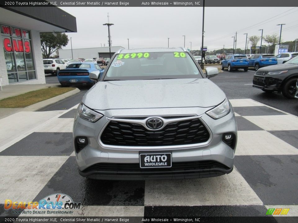 2020 Toyota Highlander XLE Celestial Silver Metallic / Harvest Beige Photo #2