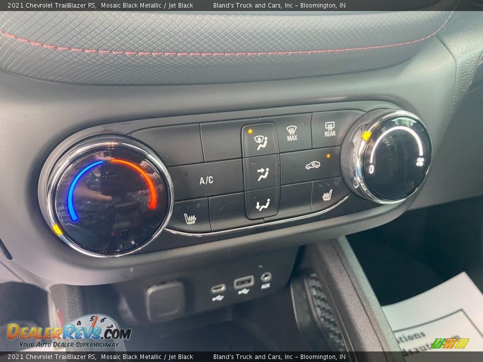 2021 Chevrolet TrailBlazer RS Mosaic Black Metallic / Jet Black Photo #30