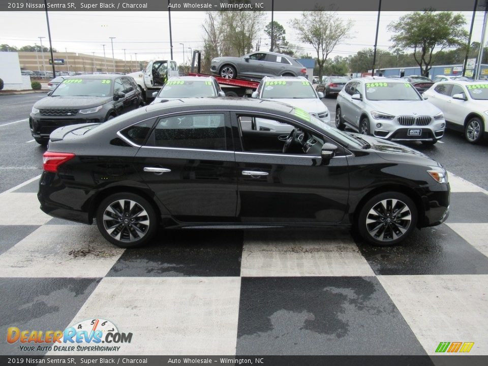 2019 Nissan Sentra SR Super Black / Charcoal Photo #3