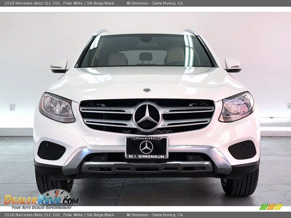 2018 Mercedes-Benz GLC 300 Polar White / Silk Beige/Black Photo #2