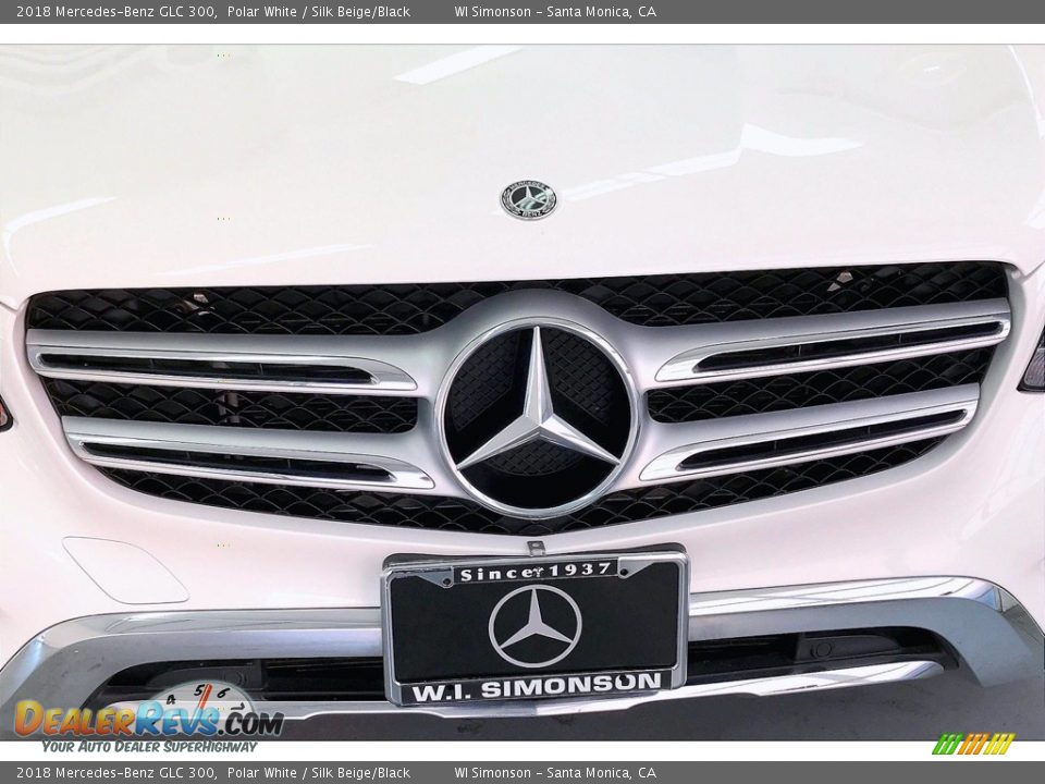 2018 Mercedes-Benz GLC 300 Polar White / Silk Beige/Black Photo #30