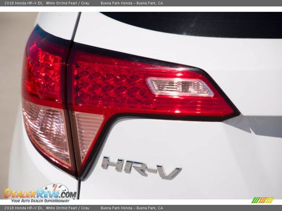 2018 Honda HR-V EX White Orchid Pearl / Gray Photo #10