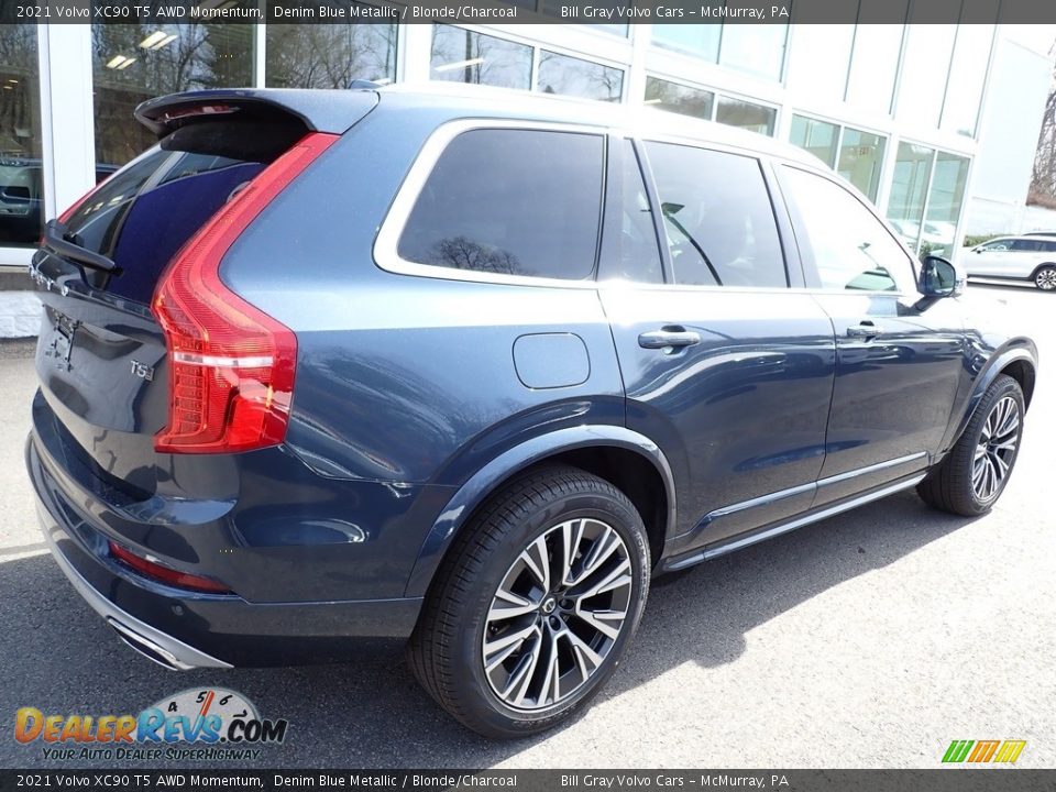 2021 Volvo XC90 T5 AWD Momentum Denim Blue Metallic / Blonde/Charcoal Photo #2