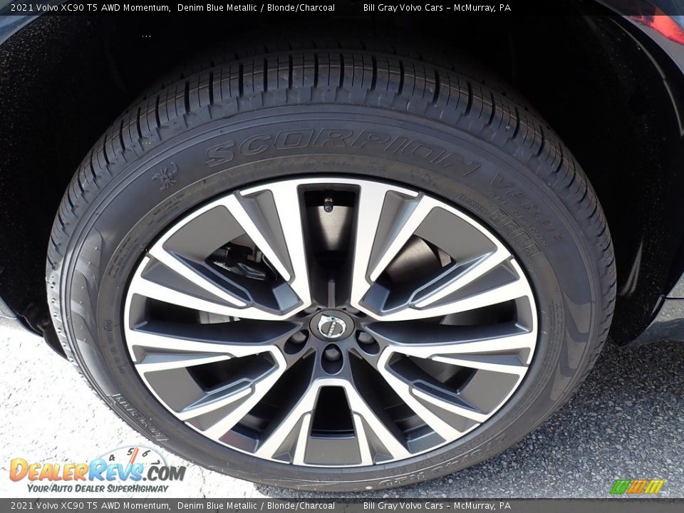 2021 Volvo XC90 T5 AWD Momentum Denim Blue Metallic / Blonde/Charcoal Photo #6
