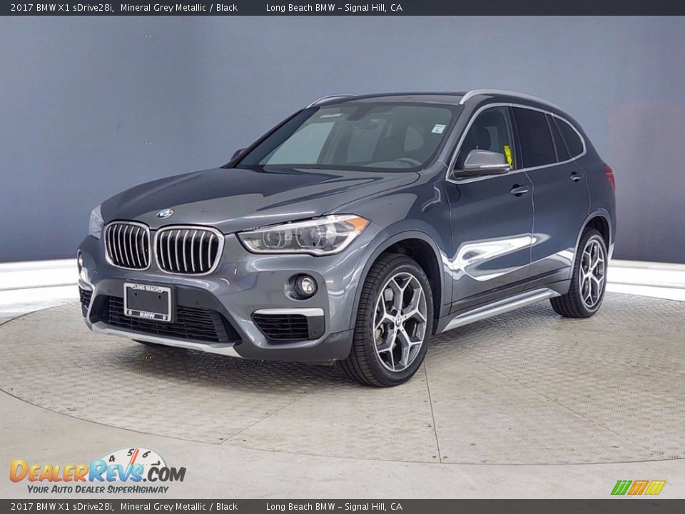 2017 BMW X1 sDrive28i Mineral Grey Metallic / Black Photo #3