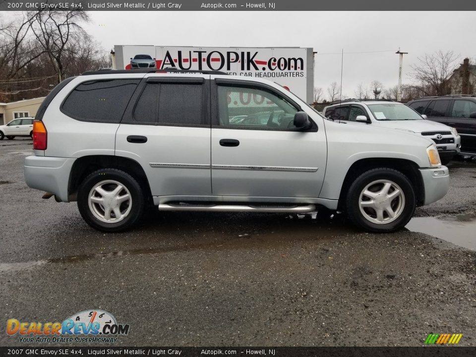 2007 GMC Envoy SLE 4x4 Liquid Silver Metallic / Light Gray Photo #2