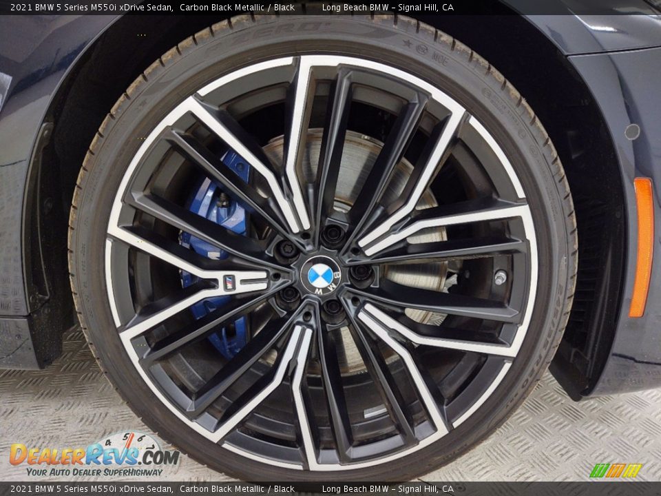 2021 BMW 5 Series M550i xDrive Sedan Wheel Photo #3