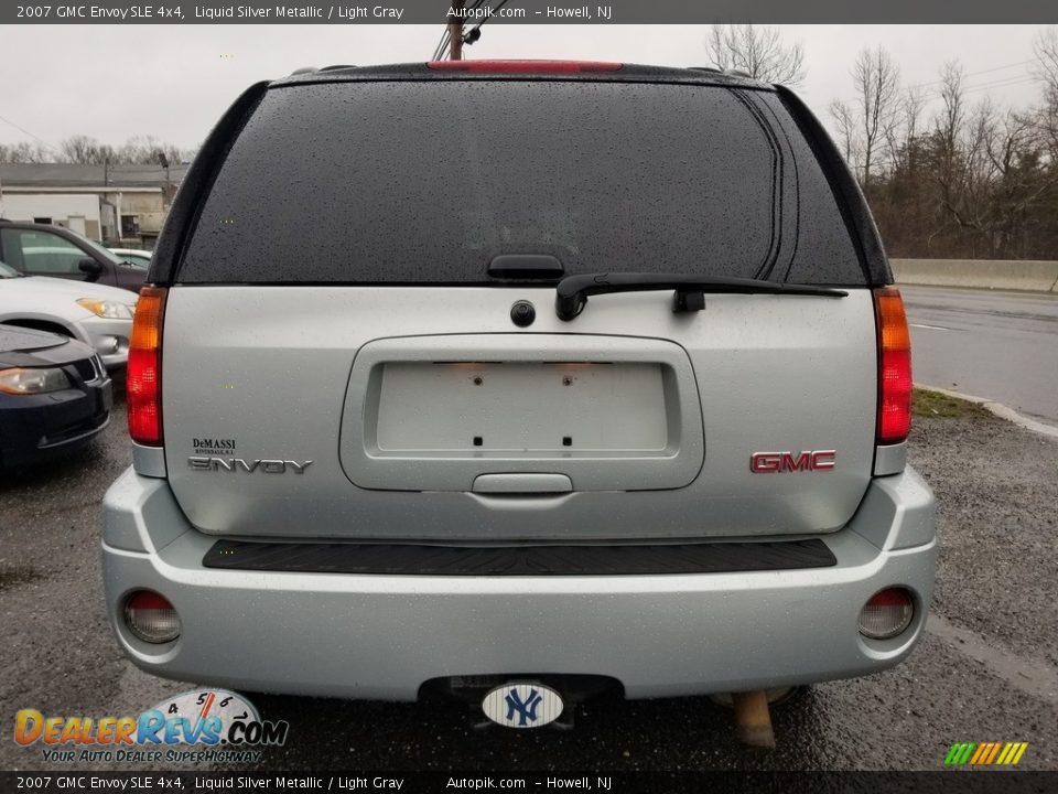 2007 GMC Envoy SLE 4x4 Liquid Silver Metallic / Light Gray Photo #4