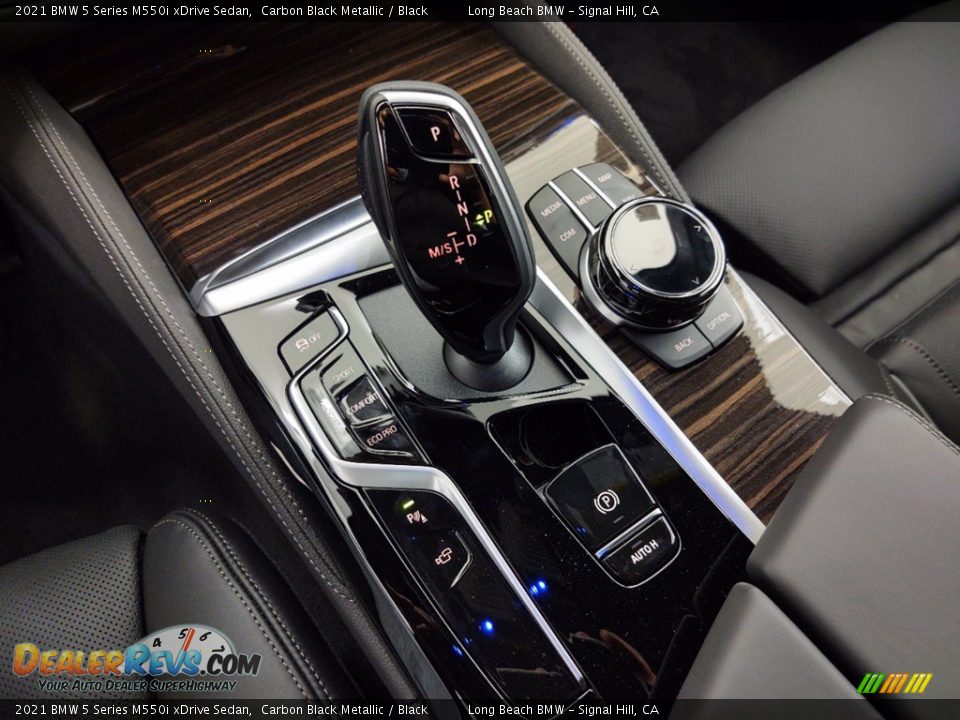 2021 BMW 5 Series M550i xDrive Sedan Shifter Photo #22