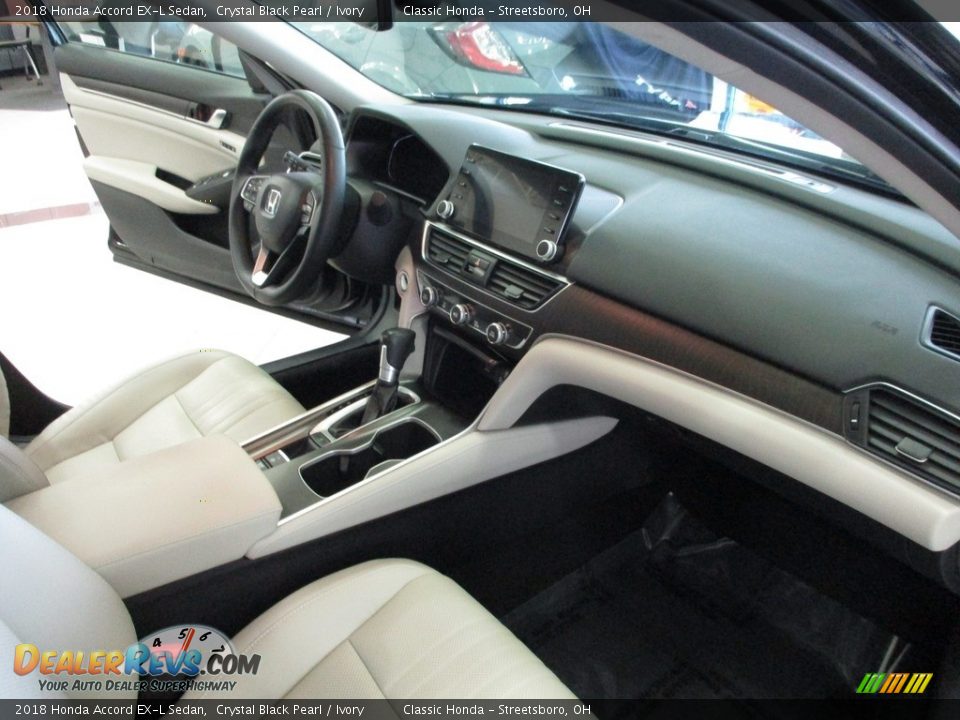 2018 Honda Accord EX-L Sedan Crystal Black Pearl / Ivory Photo #15