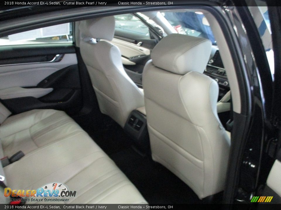 2018 Honda Accord EX-L Sedan Crystal Black Pearl / Ivory Photo #19