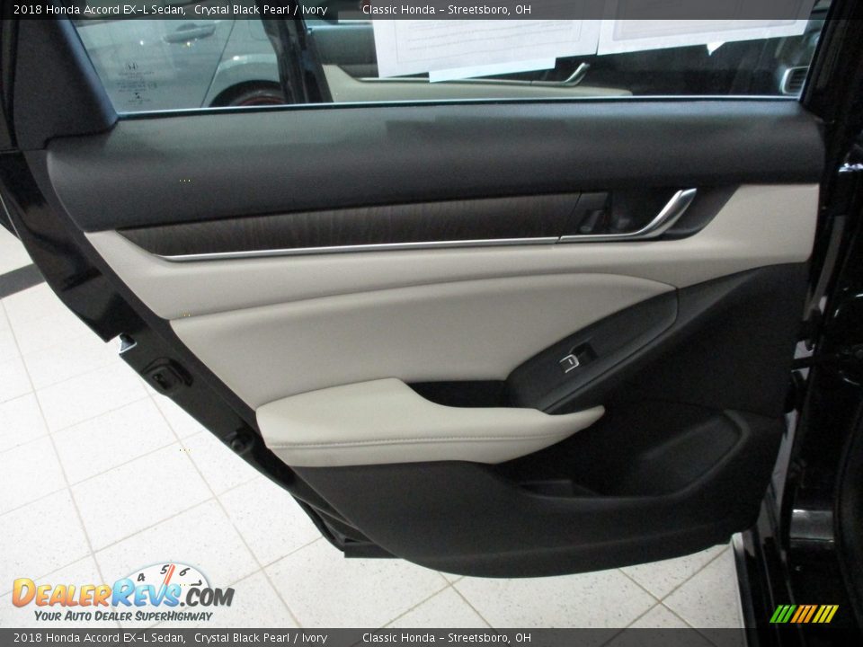 2018 Honda Accord EX-L Sedan Crystal Black Pearl / Ivory Photo #23