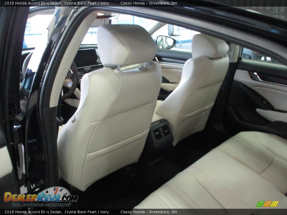 2018 Honda Accord EX-L Sedan Crystal Black Pearl / Ivory Photo #24