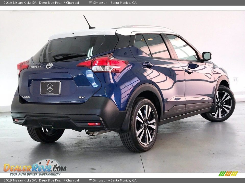 2019 Nissan Kicks SV Deep Blue Pearl / Charcoal Photo #13