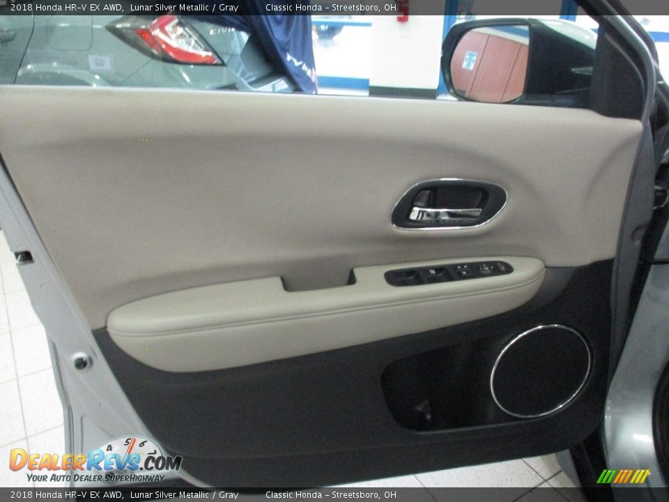 2018 Honda HR-V EX AWD Lunar Silver Metallic / Gray Photo #28