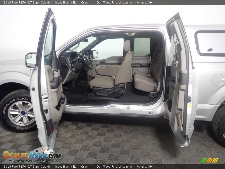 2018 Ford F150 XLT SuperCab 4x4 Ingot Silver / Earth Gray Photo #33
